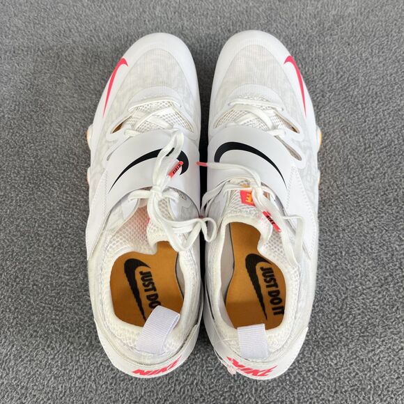 Athletic_Shoes